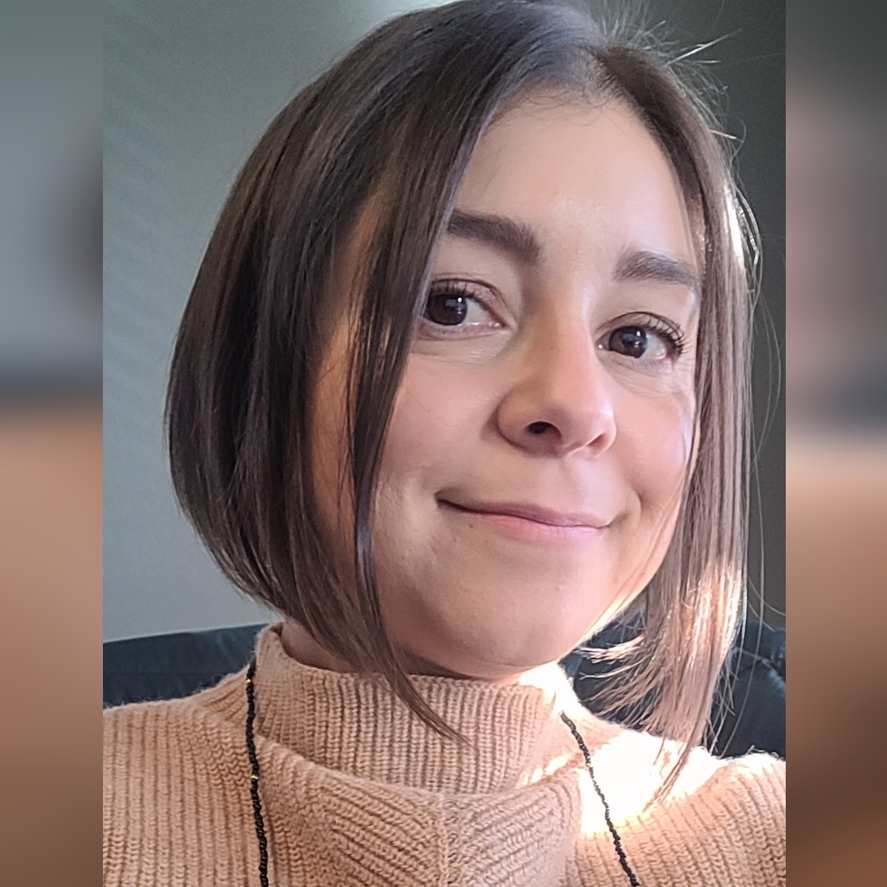 Meet your Posher, Mia